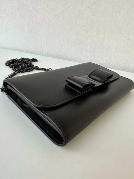 Salvatore Ferragamo Vara Bow Black Wallet On Chain