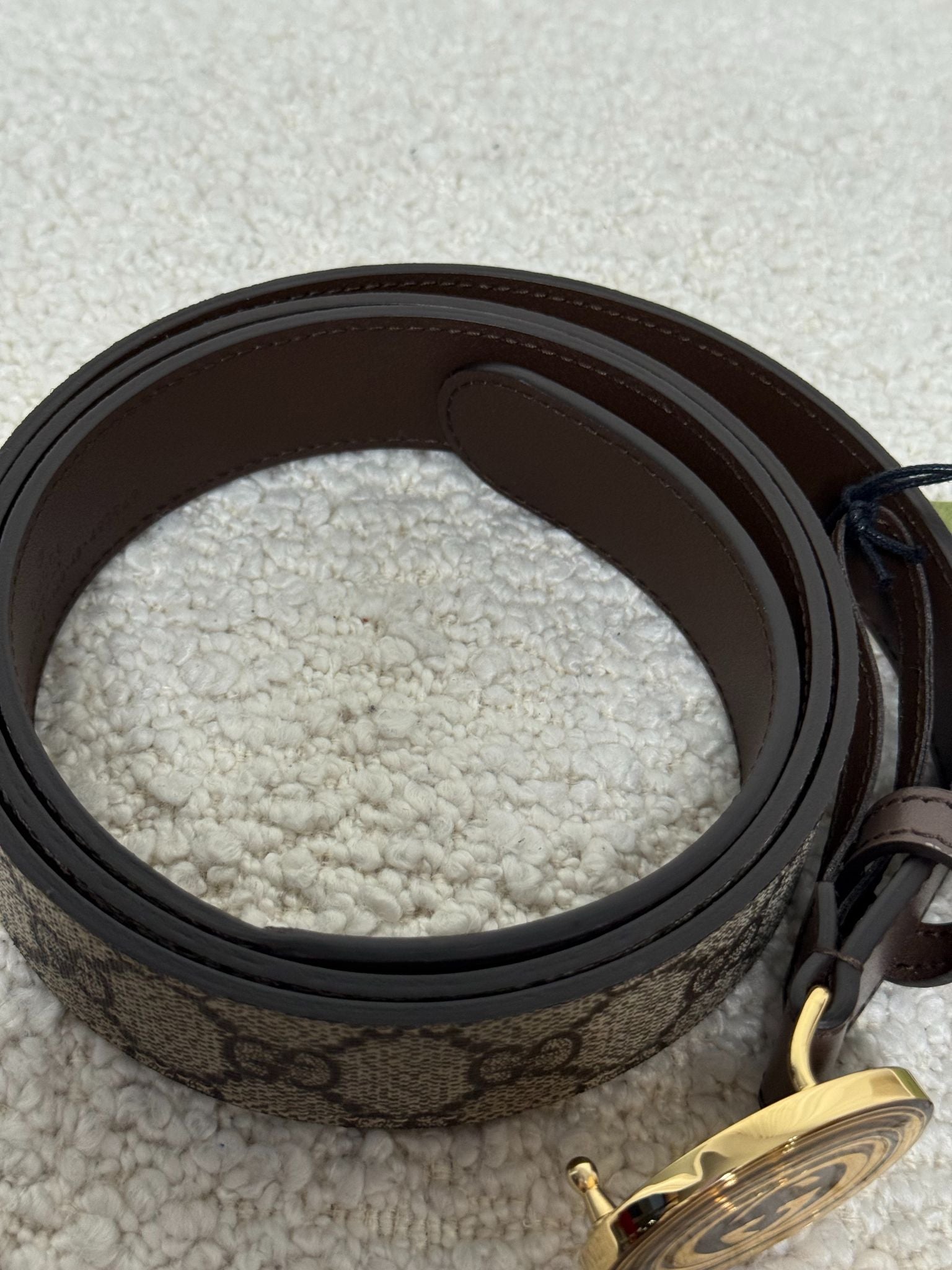 Gucci GG Supreme Oval Buckle Belt