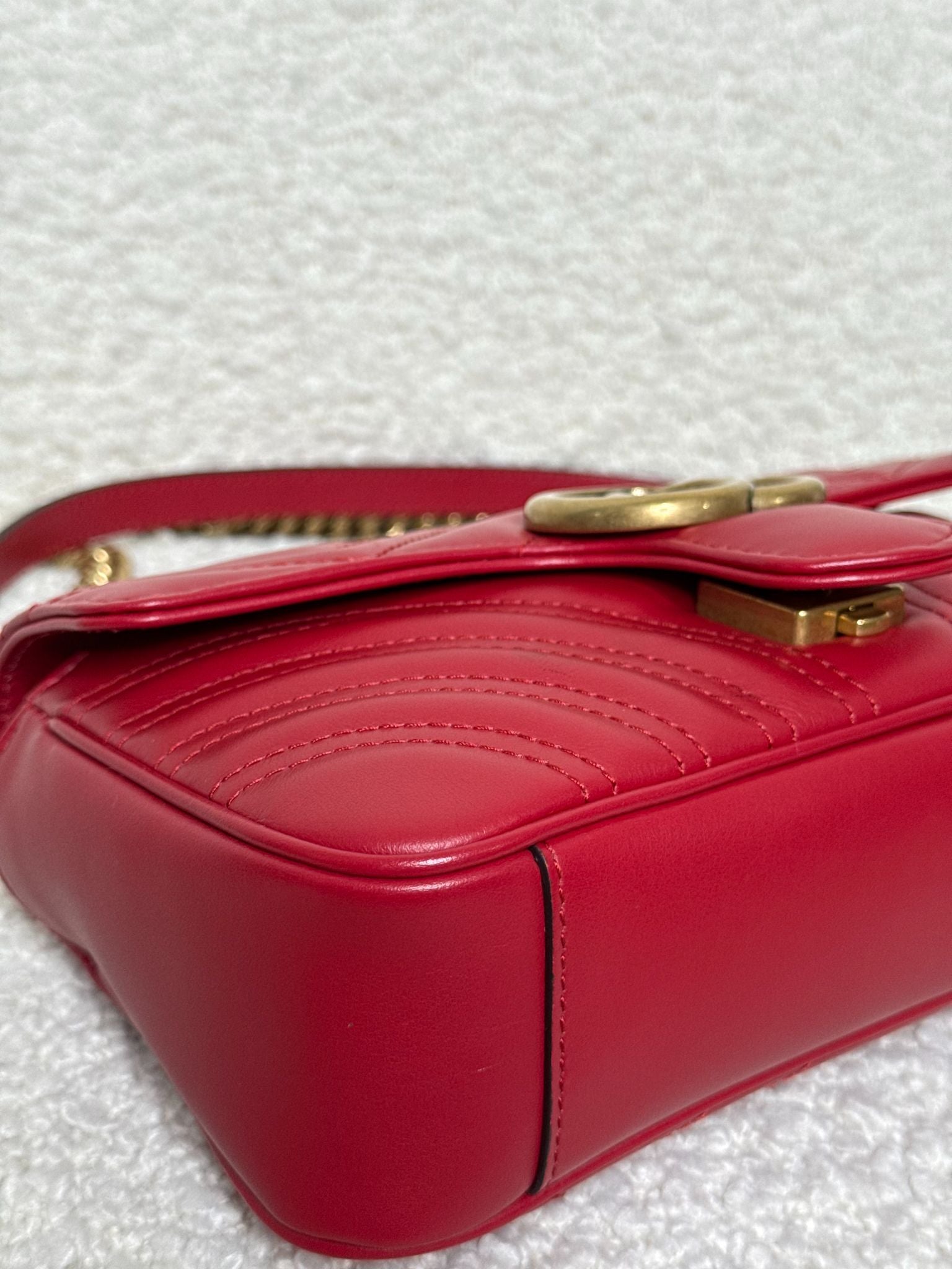 Gucci GG Marmont Small Matelassé Red Leather Shoulder Bag