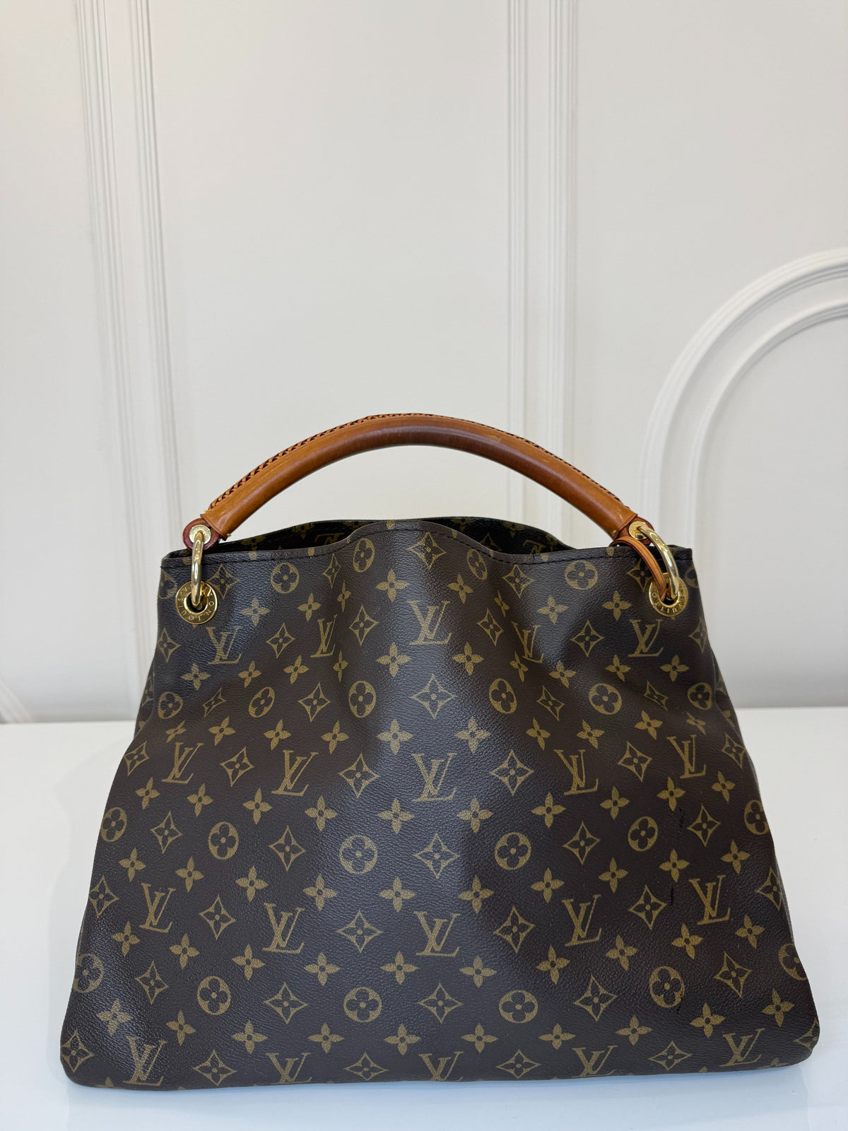 Louis Vuitton Artsy MM Monogram Canvas