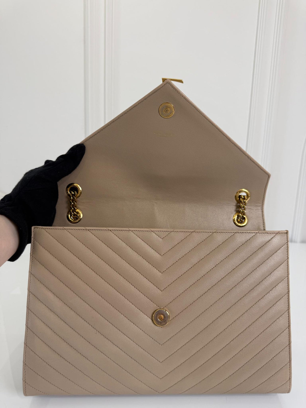Saint Laurent Beige Grain De Poudre Large Envelope Bag
