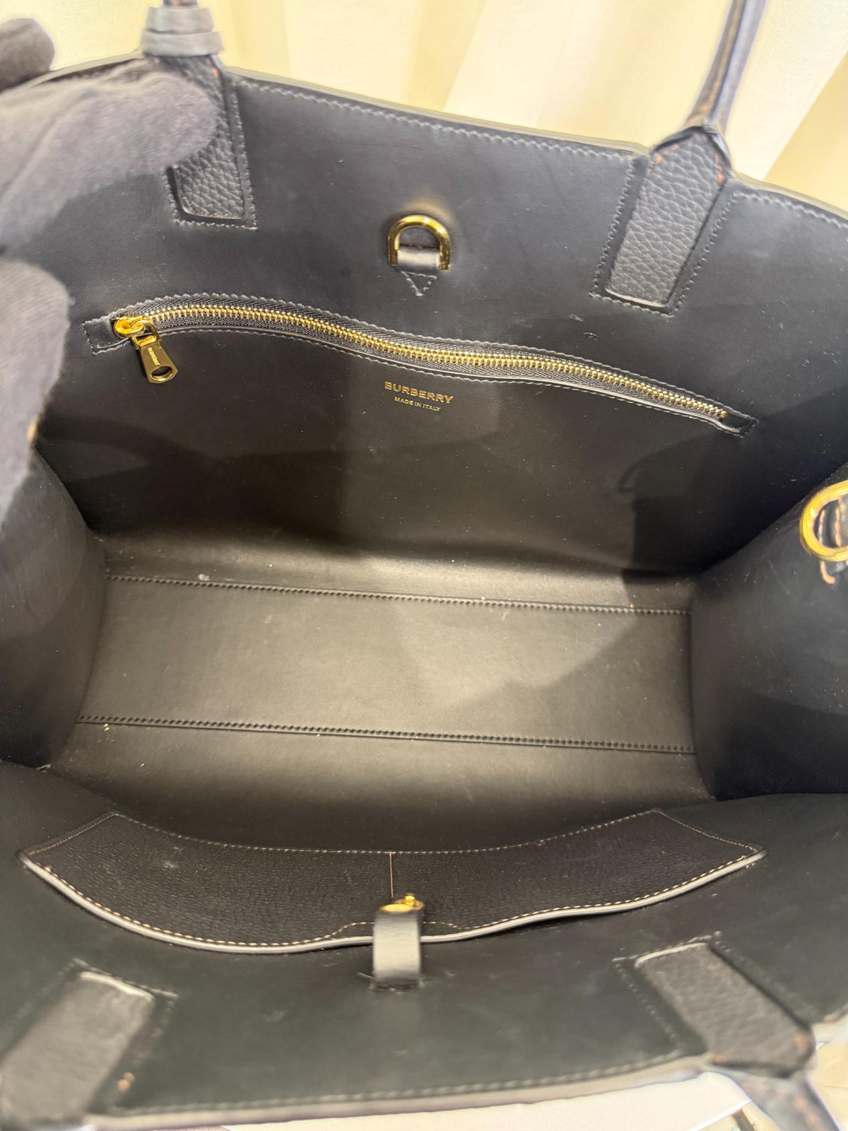 Burberry Black Grainy Leather Medium Frances Bag