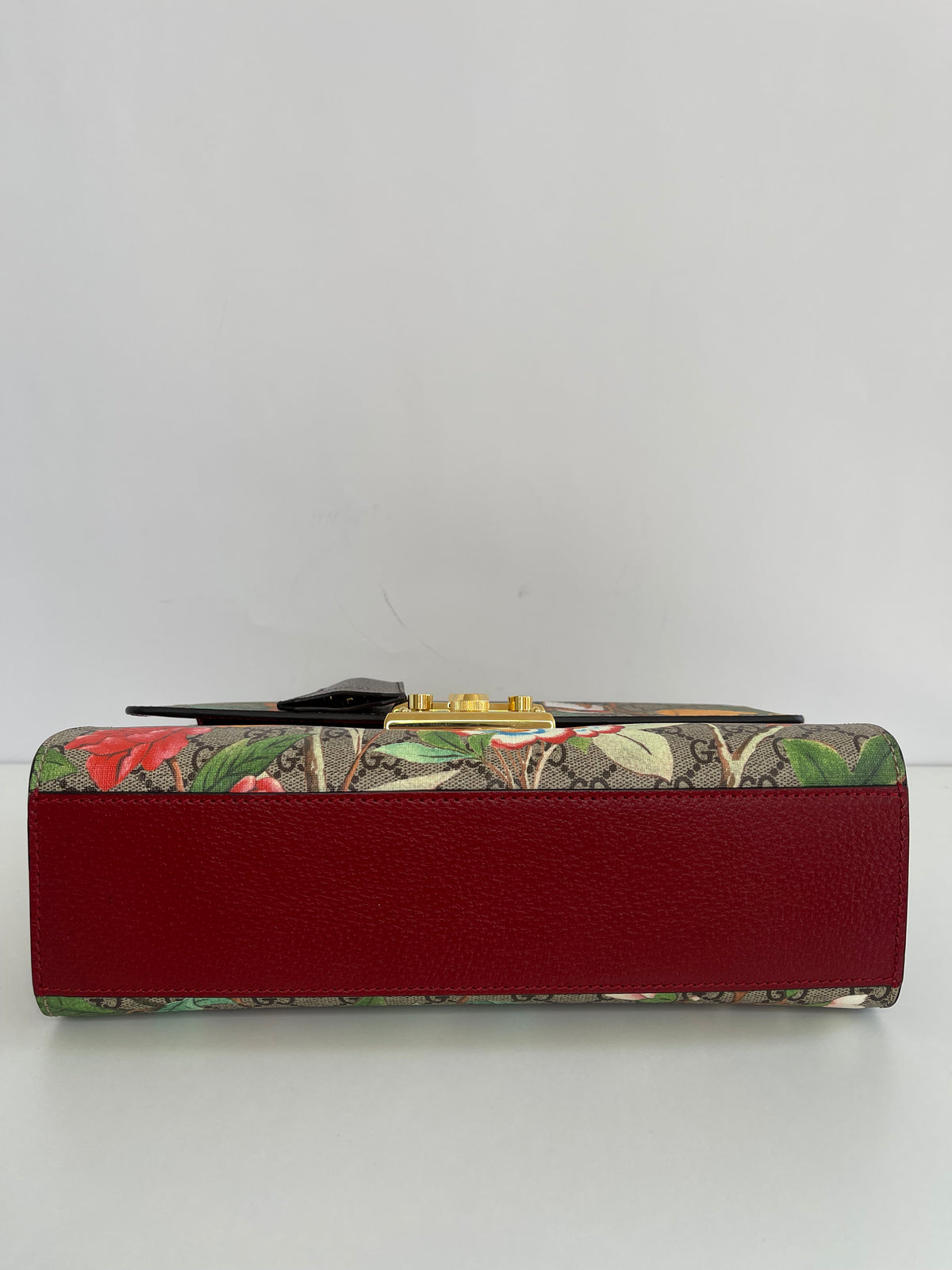 Gucci Padlock GG Supreme Tian Shoulder Bag Medium