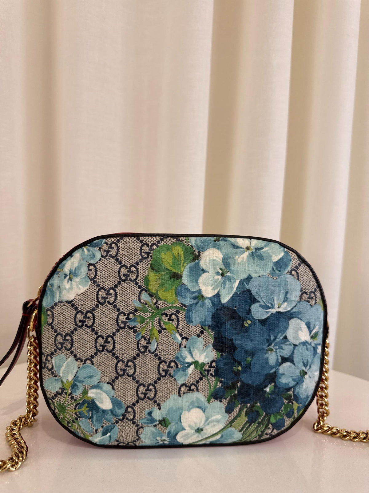 Gucci GG Supreme Monogram Blooms Mini Chain Strap Crossbody Bag