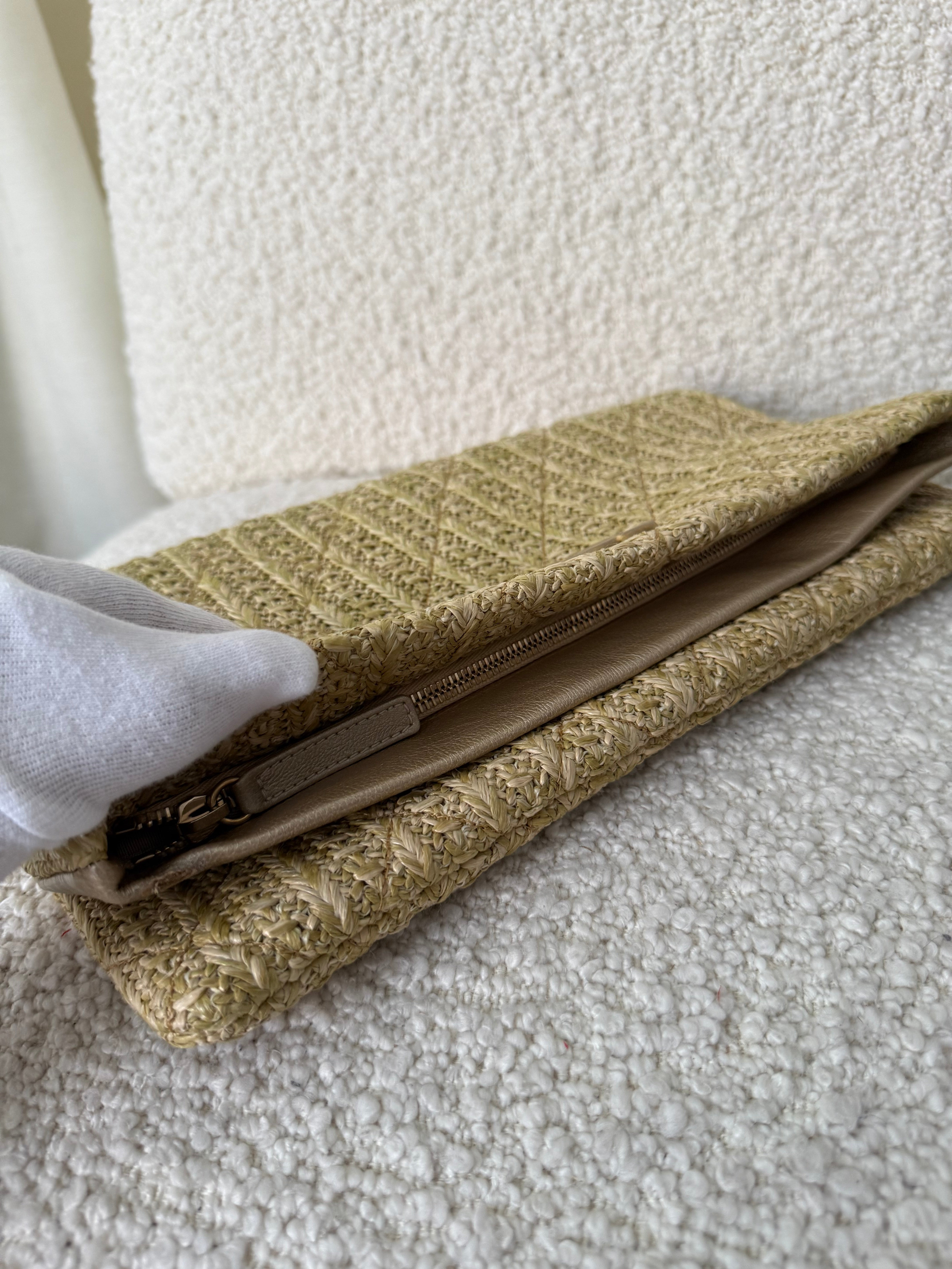 Chanel CC Woven Clutch Gold Natural Raffia Antique Gold Hardware