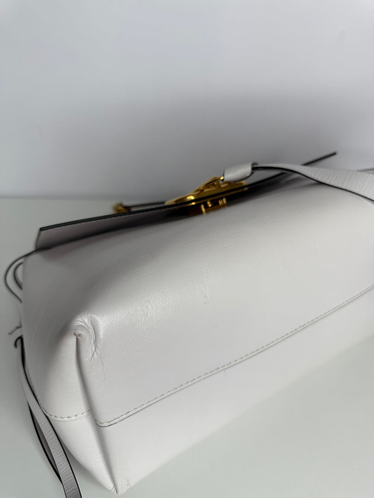 Valentino Garavani V-Ring Chain Shoulder Bag in White Pebbled Calfskin