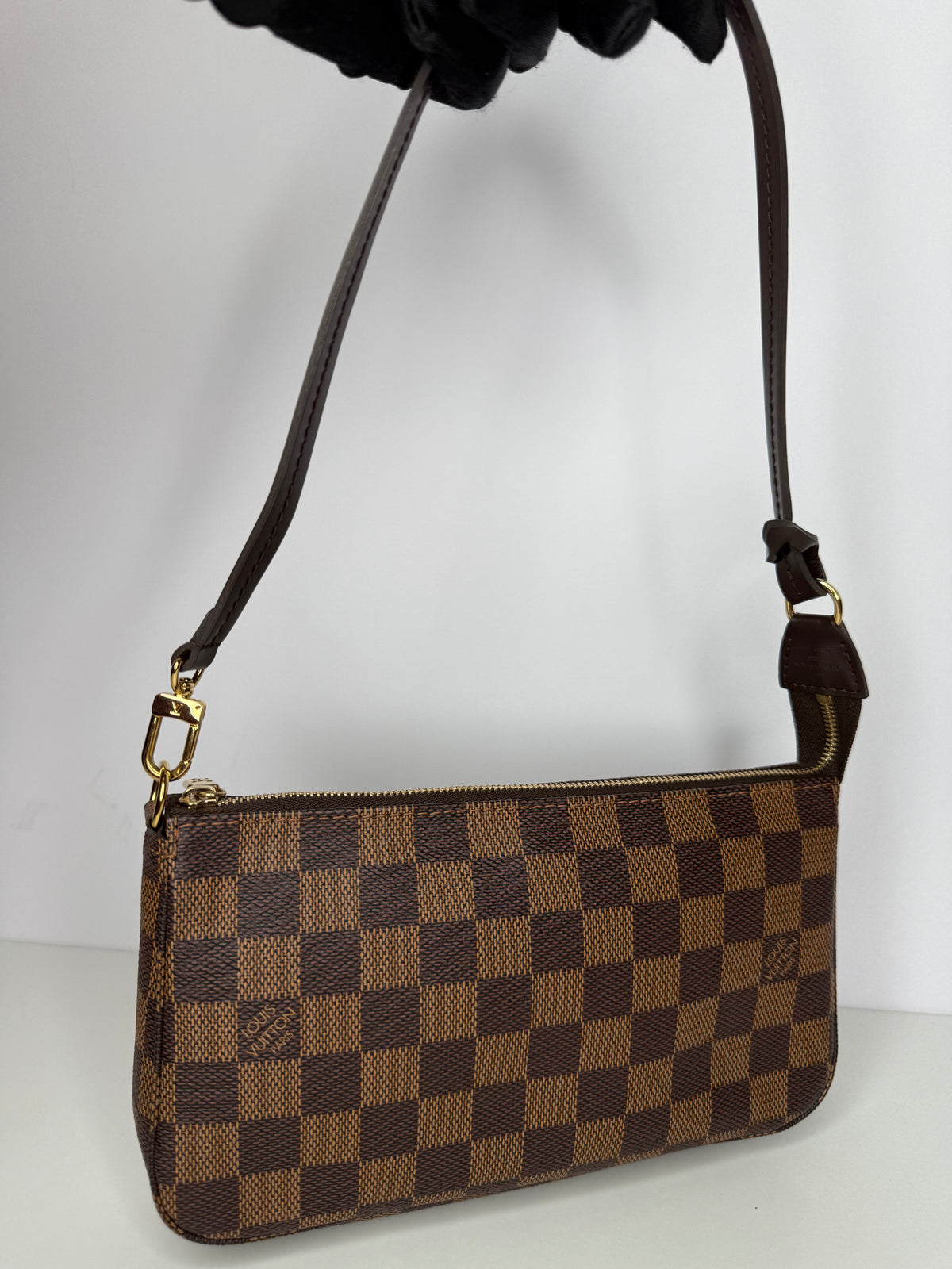 Louis Vuitton Damier Ebene Pochette Accessoires