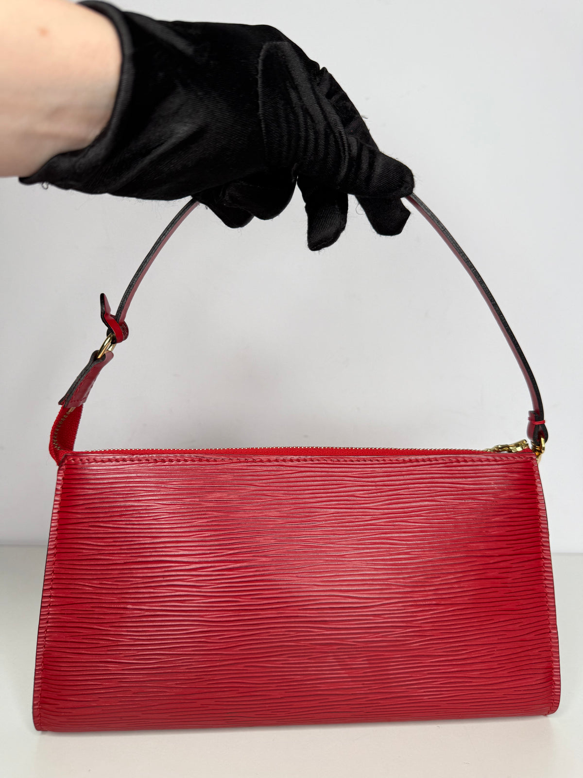 Louis Vuitton Pochette Accessoires Red Epi Leather