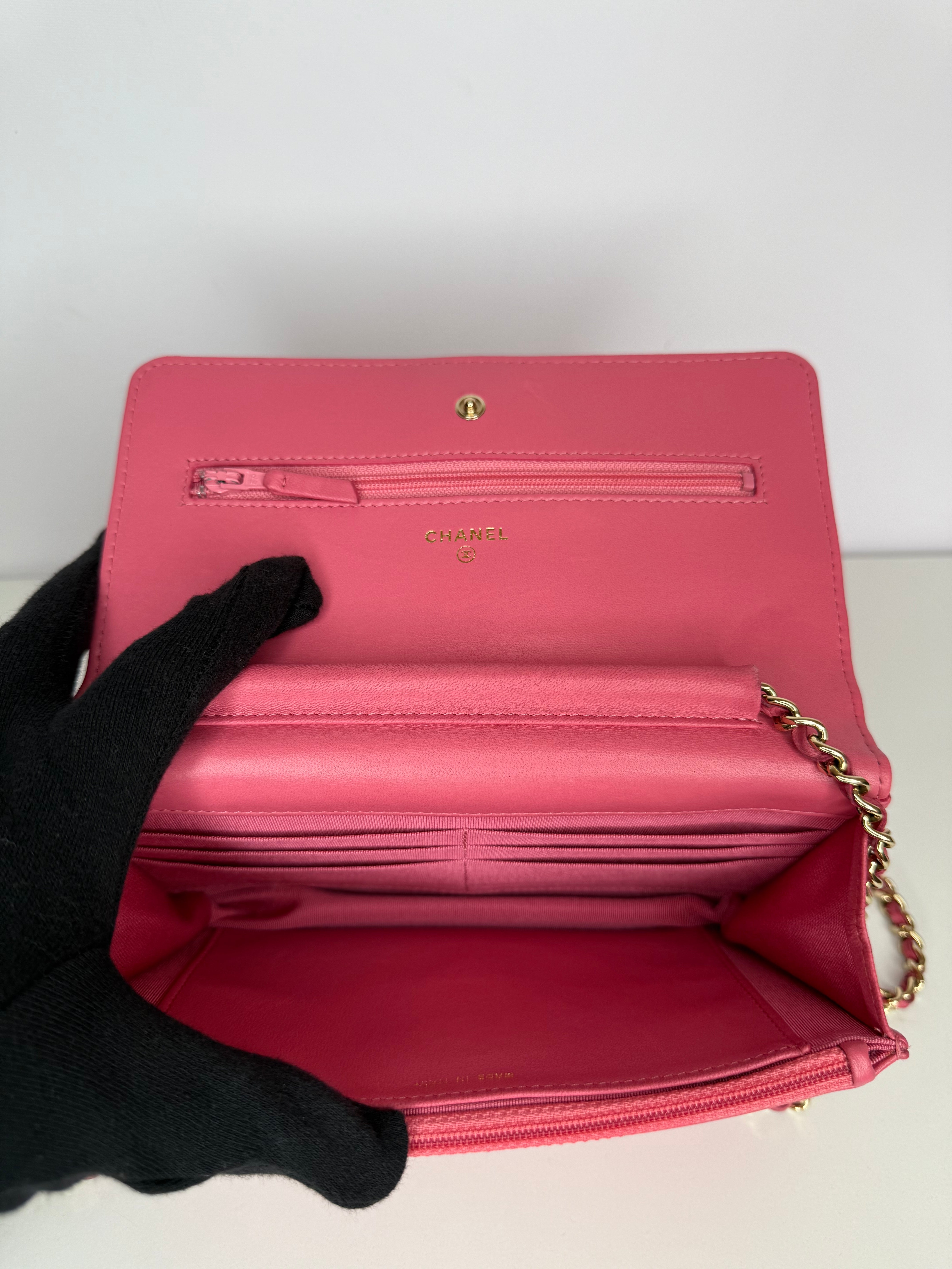 Chanel Pink Quilted Lambskin Emoticon Wallet on Chain