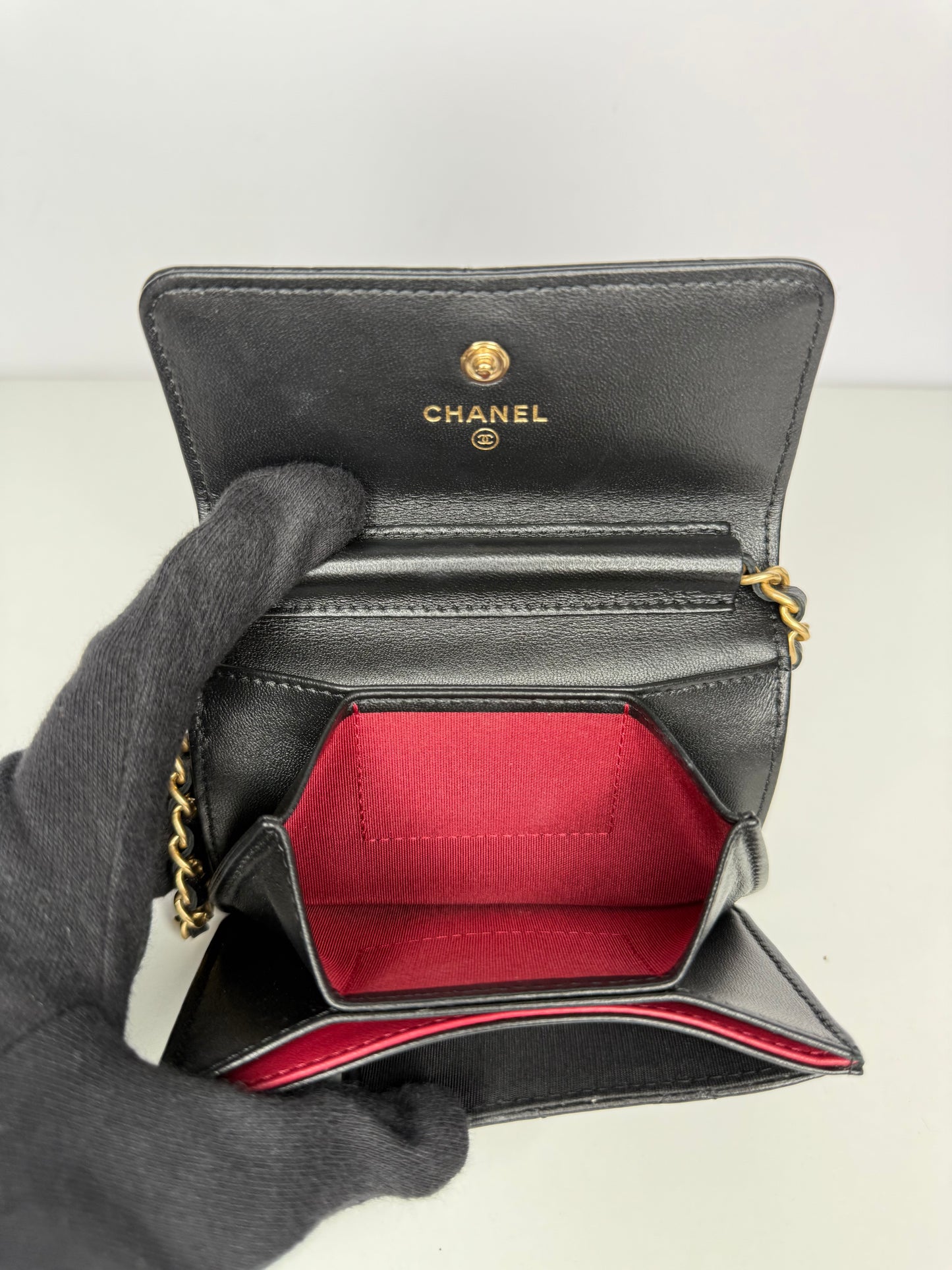 Chanel Black Quilted Lambskin Pearl Crown Clutch with Chain