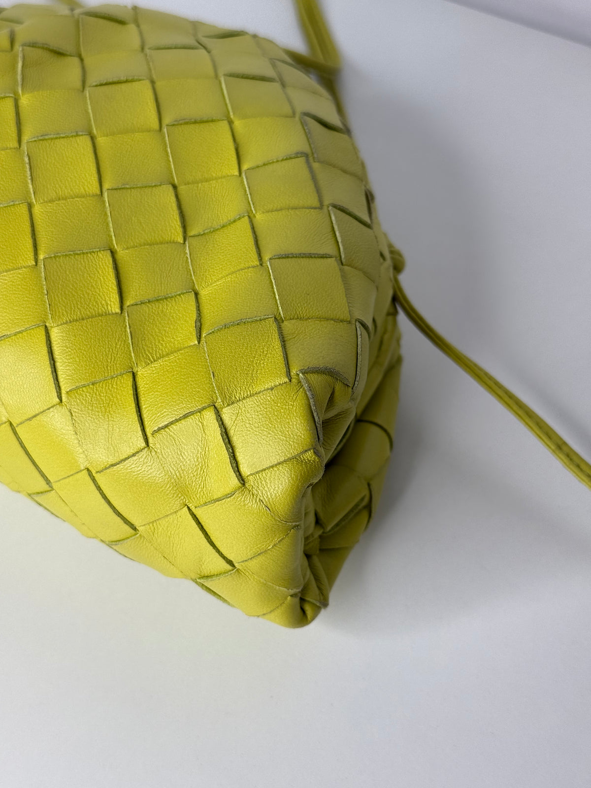 Bottega Veneta The Pouch Mini Intrecciato Kiwi Leather Clutch Bag