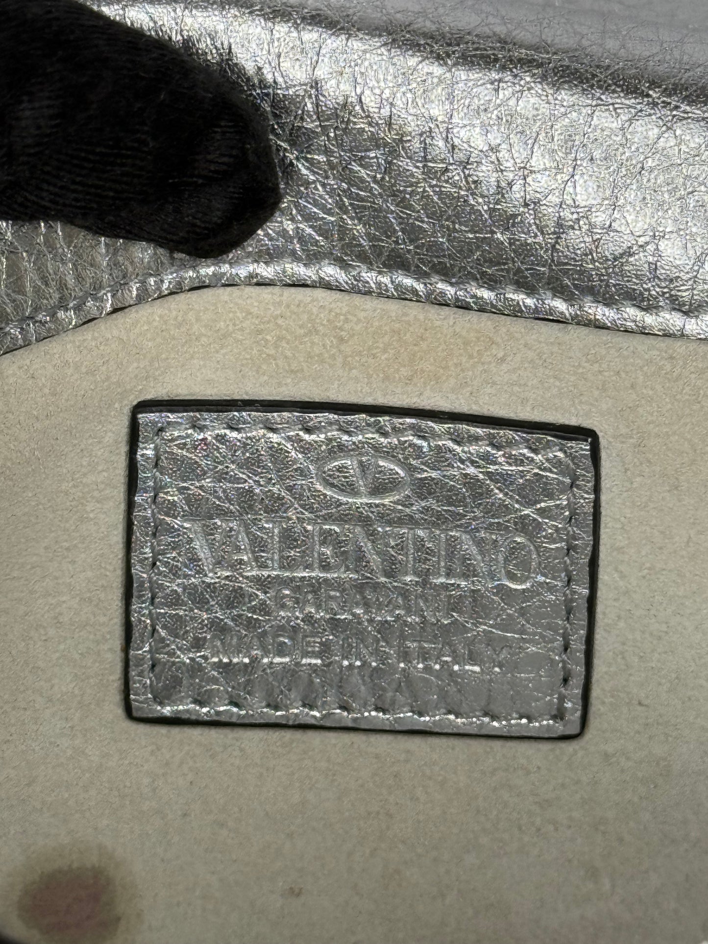 Valentino Garavani Rockstud Metallic Crackled Leather Clutch Bag