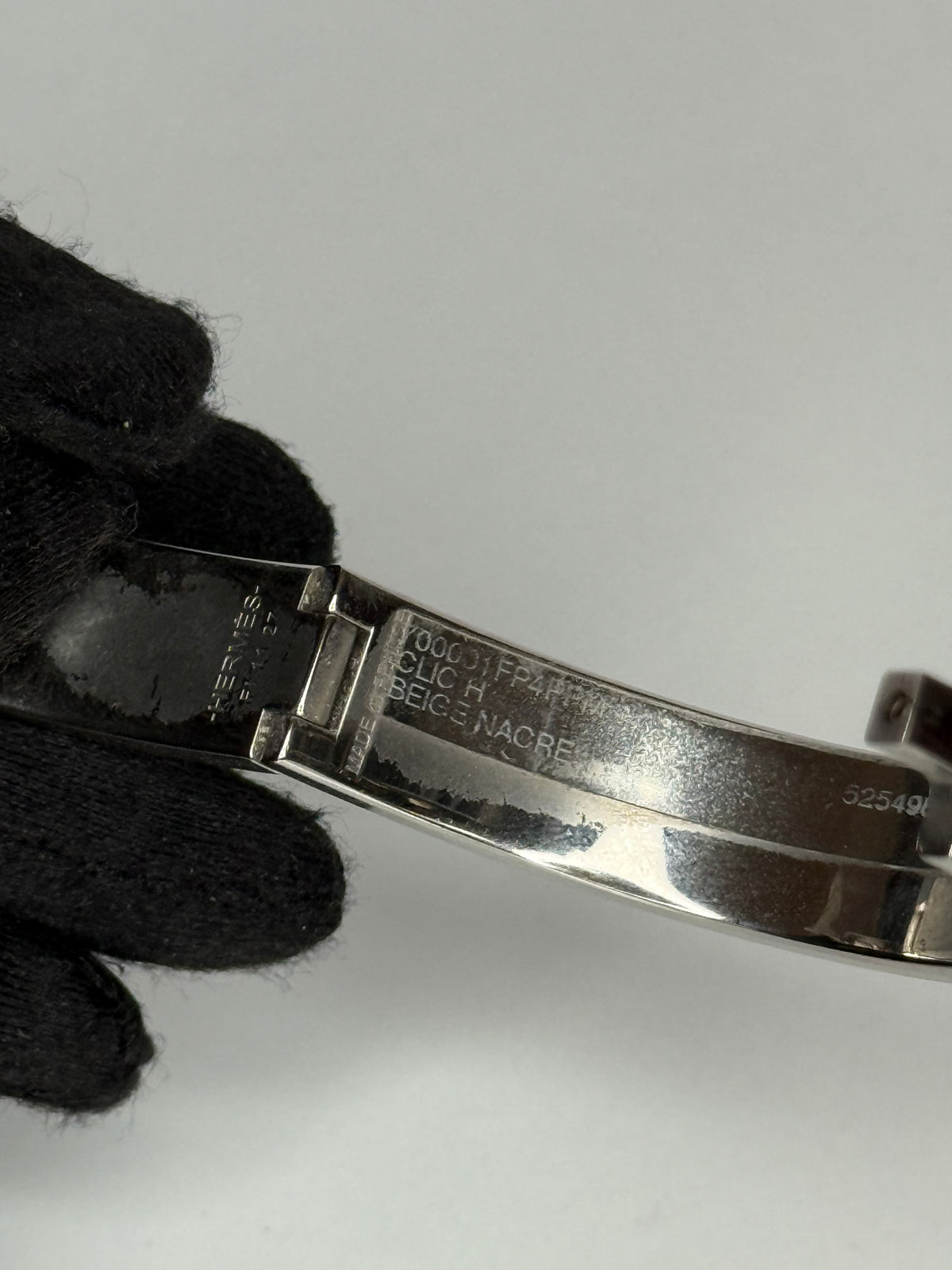 Hermes Beige Nacre Enamel Palladium Plated Clic-Clac H PM Narrow Bracelet