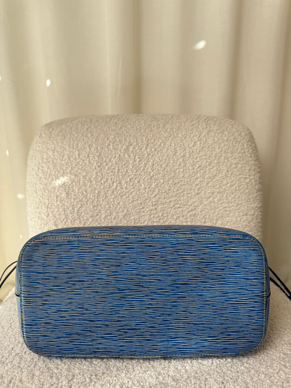 Louis Vuitton Limited Edition Neverfull MM Denim Epi Leather
