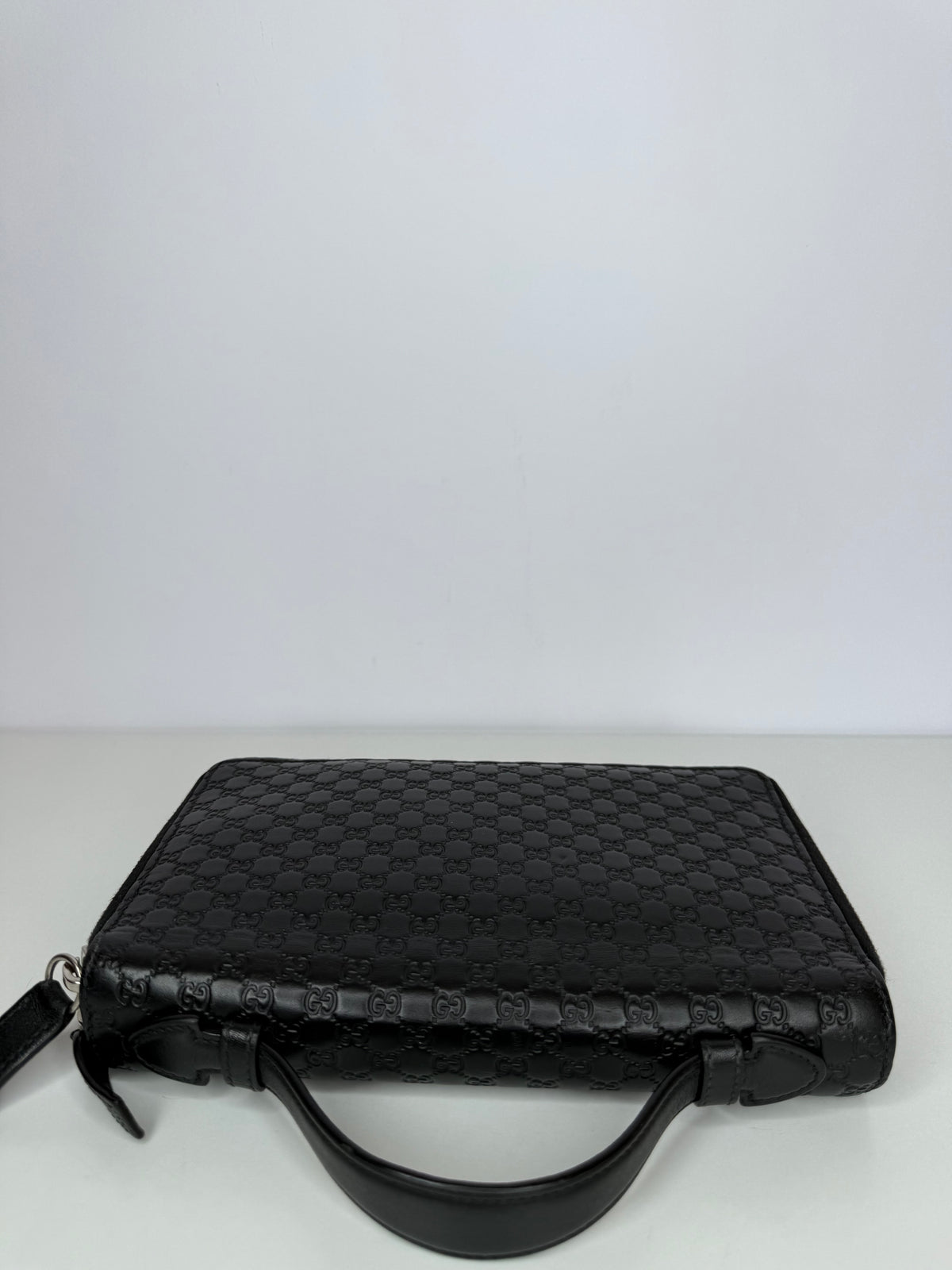 Gucci Men’s Black Microguccissima Long Zippy Organizer Wallet