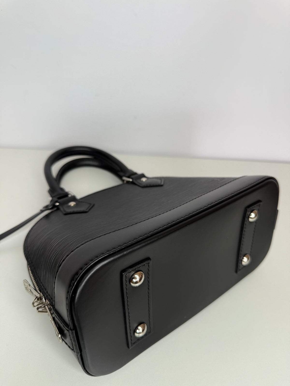 Louis Vuitton Alma BB Black Epi Leather