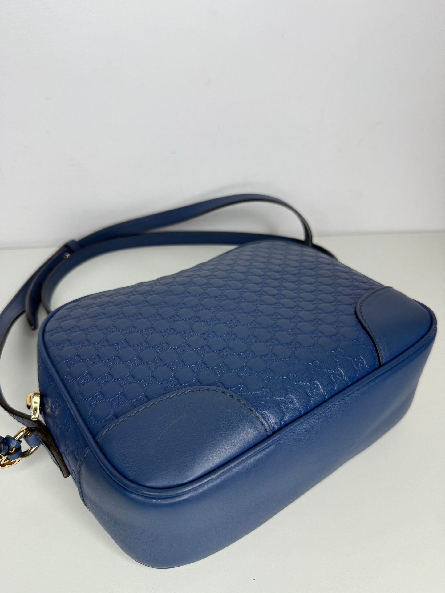 Gucci Blue Microguccissima Leather Bree Crossbody Bag