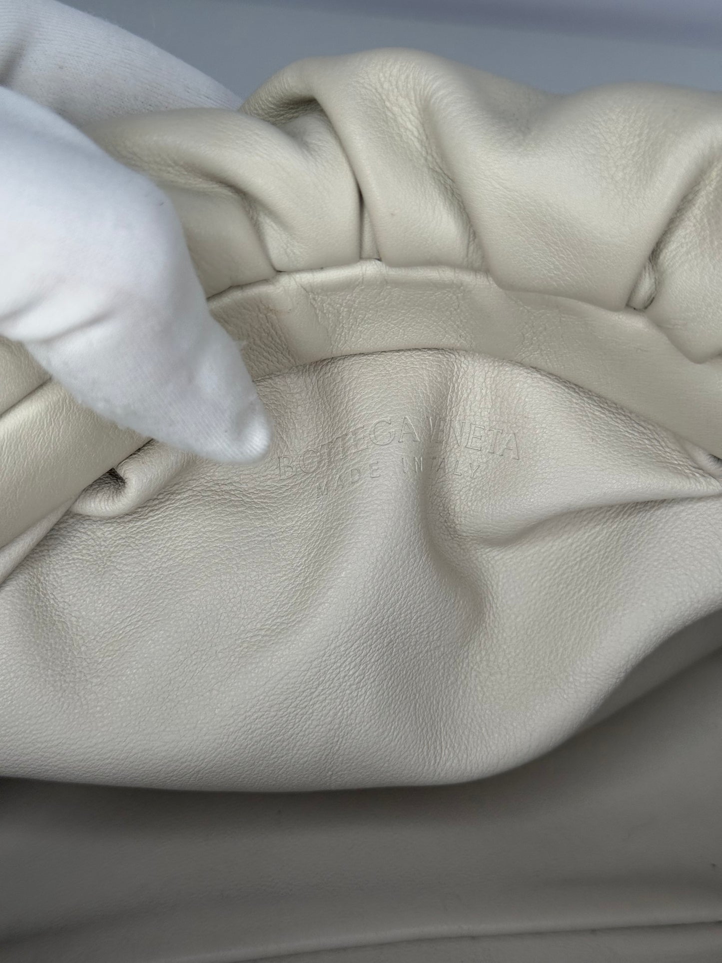 Bottega Veneta Ivory The Chain Pouch Leather Bag