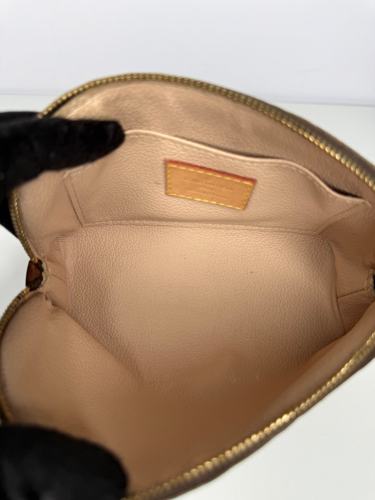Louis Vuitton Cosmetic Pouch Monogram Canvas