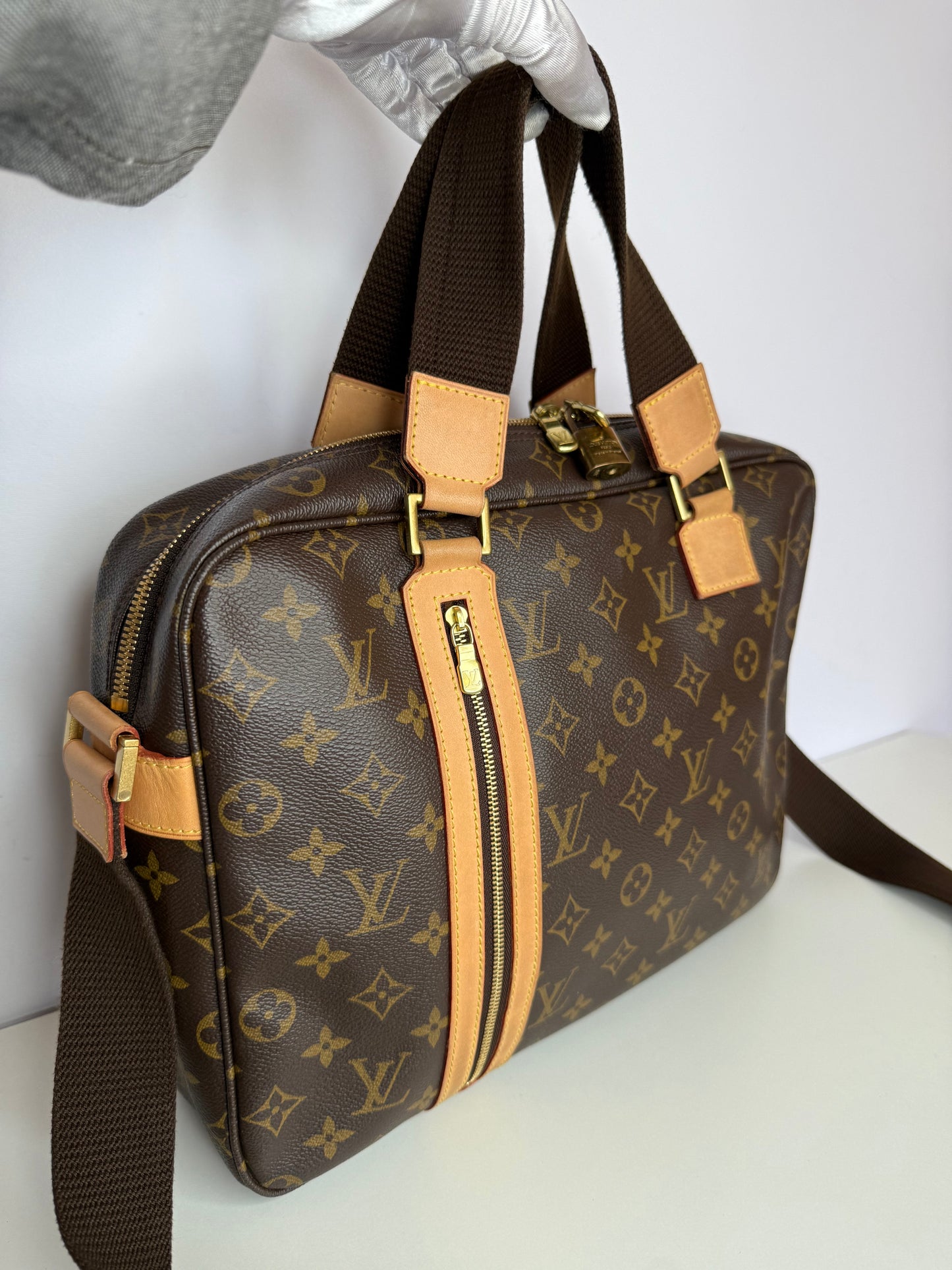 Louis Vuitton Sac Bosphore Messenger Monogram Canvas