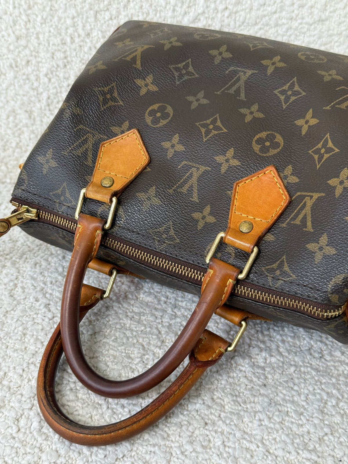 Louis Vuitton Speedy 25 Monogram Canvas