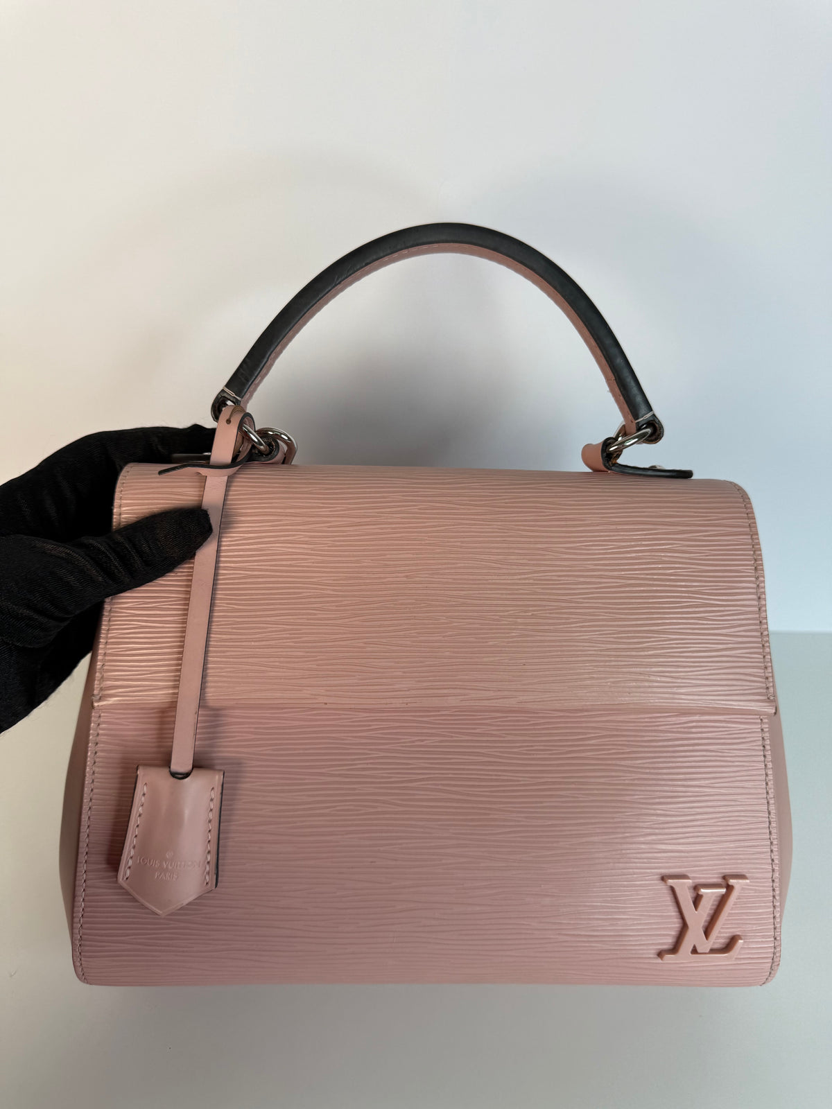 Louis Vuitton Rose Ballerine Epi Leather Cluny MM Bag