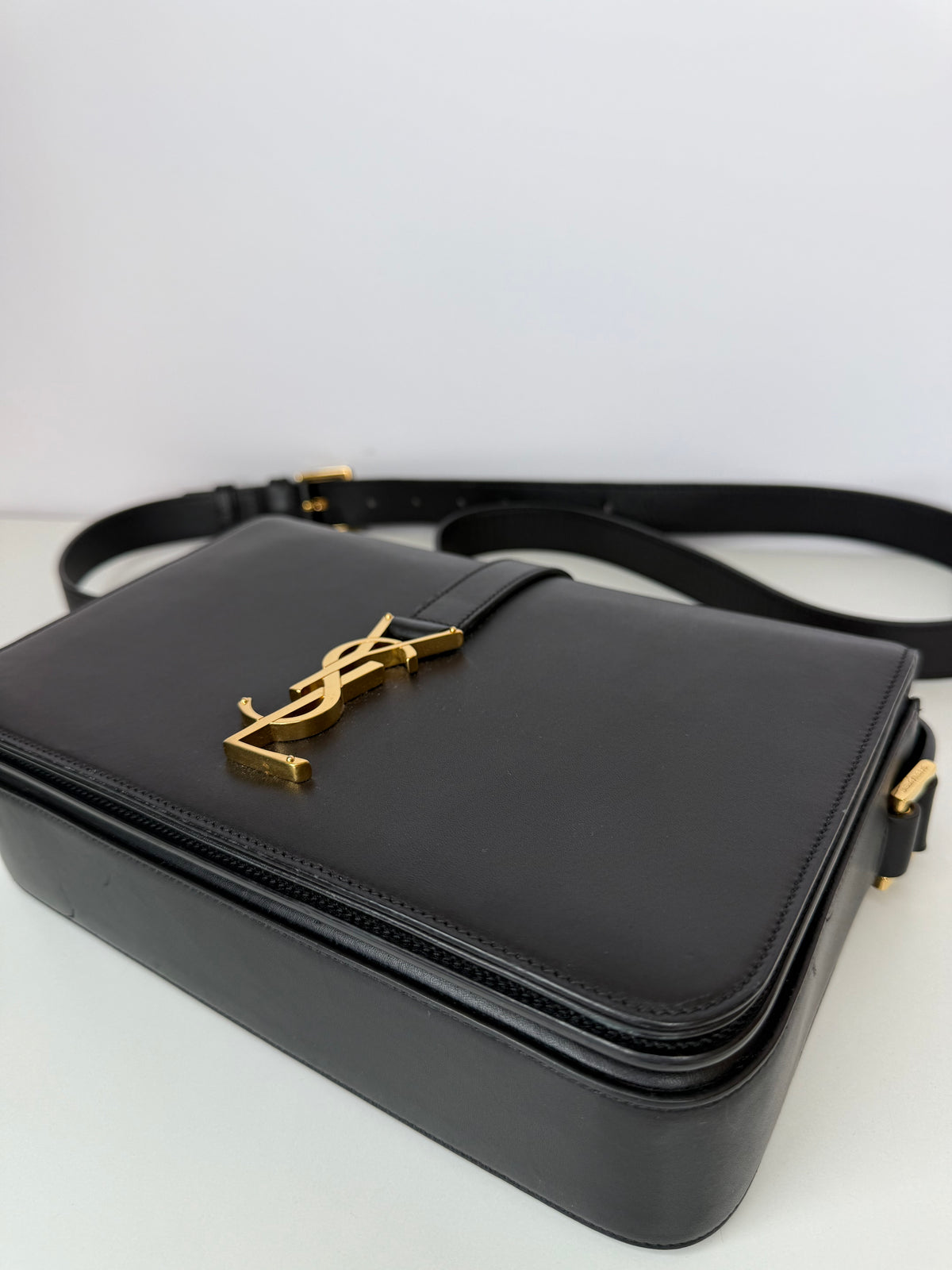 Saint Laurent Black Medium Smooth Calfskin Université Bag