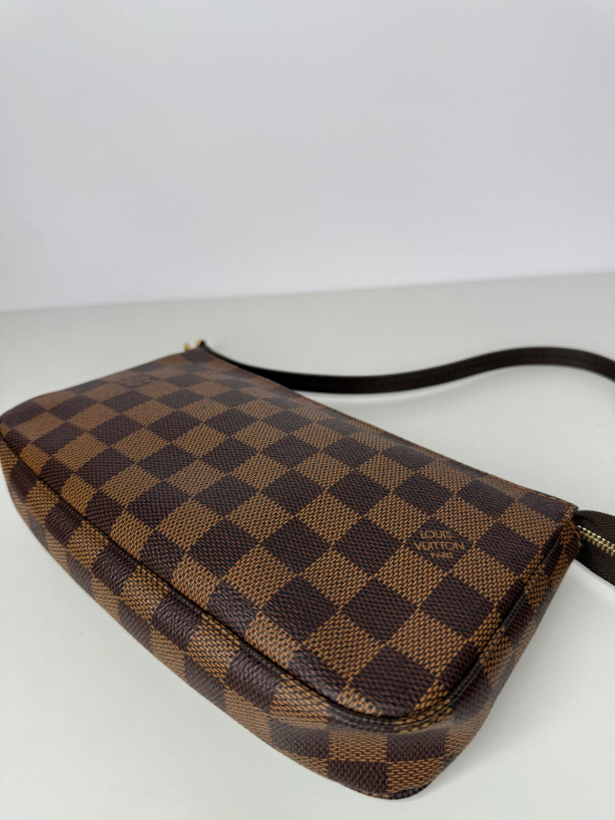 Louis Vuitton Damier Ebene Pochette Accessoires