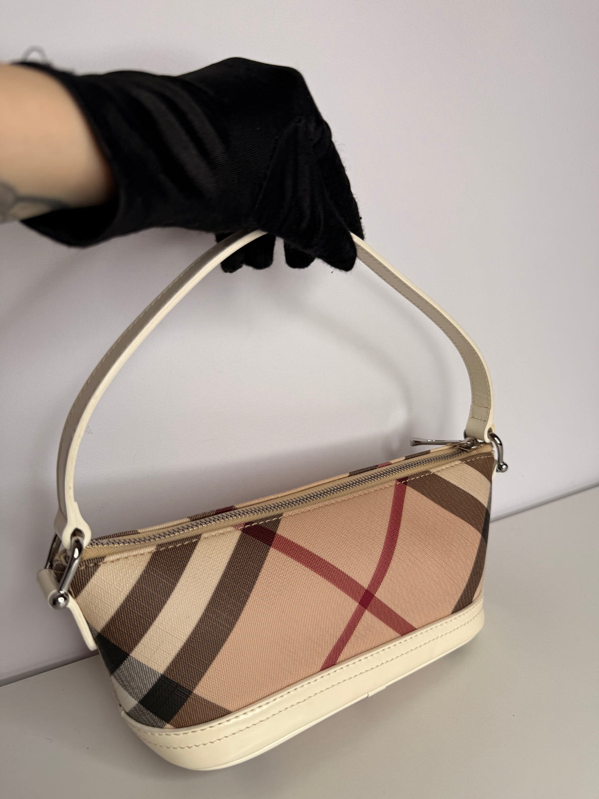 Burberry Nova Check Mini Boat Pochette White Patent Leather