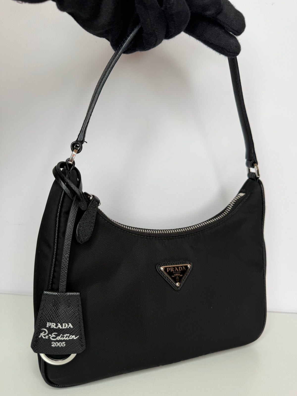 Prada Black Nylon Re-Edition 2005 Pochette