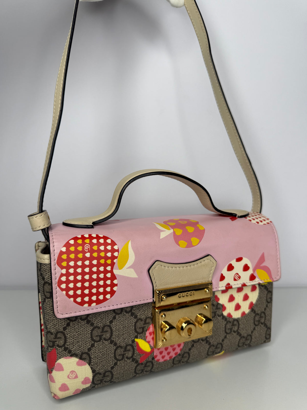 Gucci Mini Les Pommes GG Supreme Padlock Bag