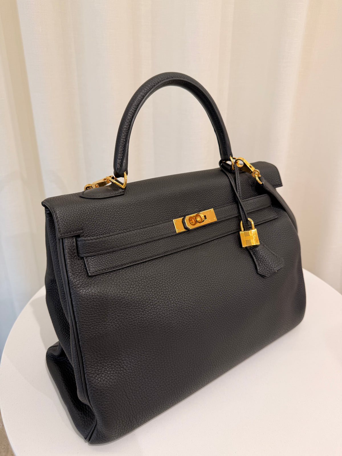 Hermès Kelly 35 Black Togo Retourne GHW