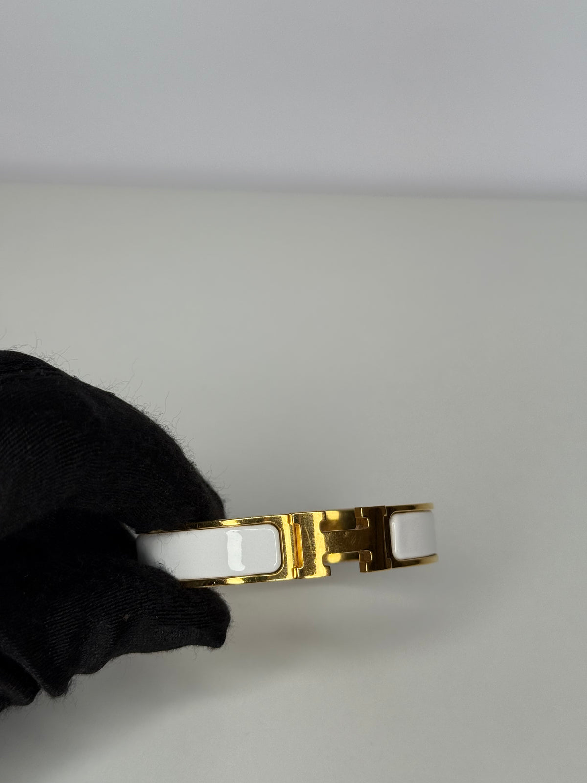 Hermès Clic H White Enamel Gold Narrow Bracelet