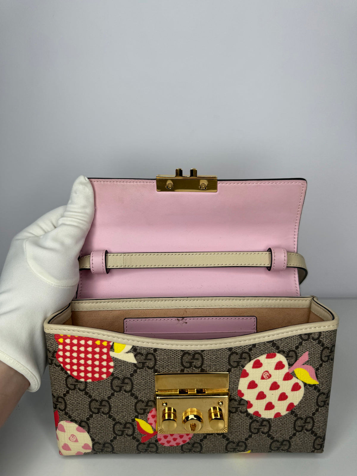 Gucci Mini Les Pommes GG Supreme Padlock Bag