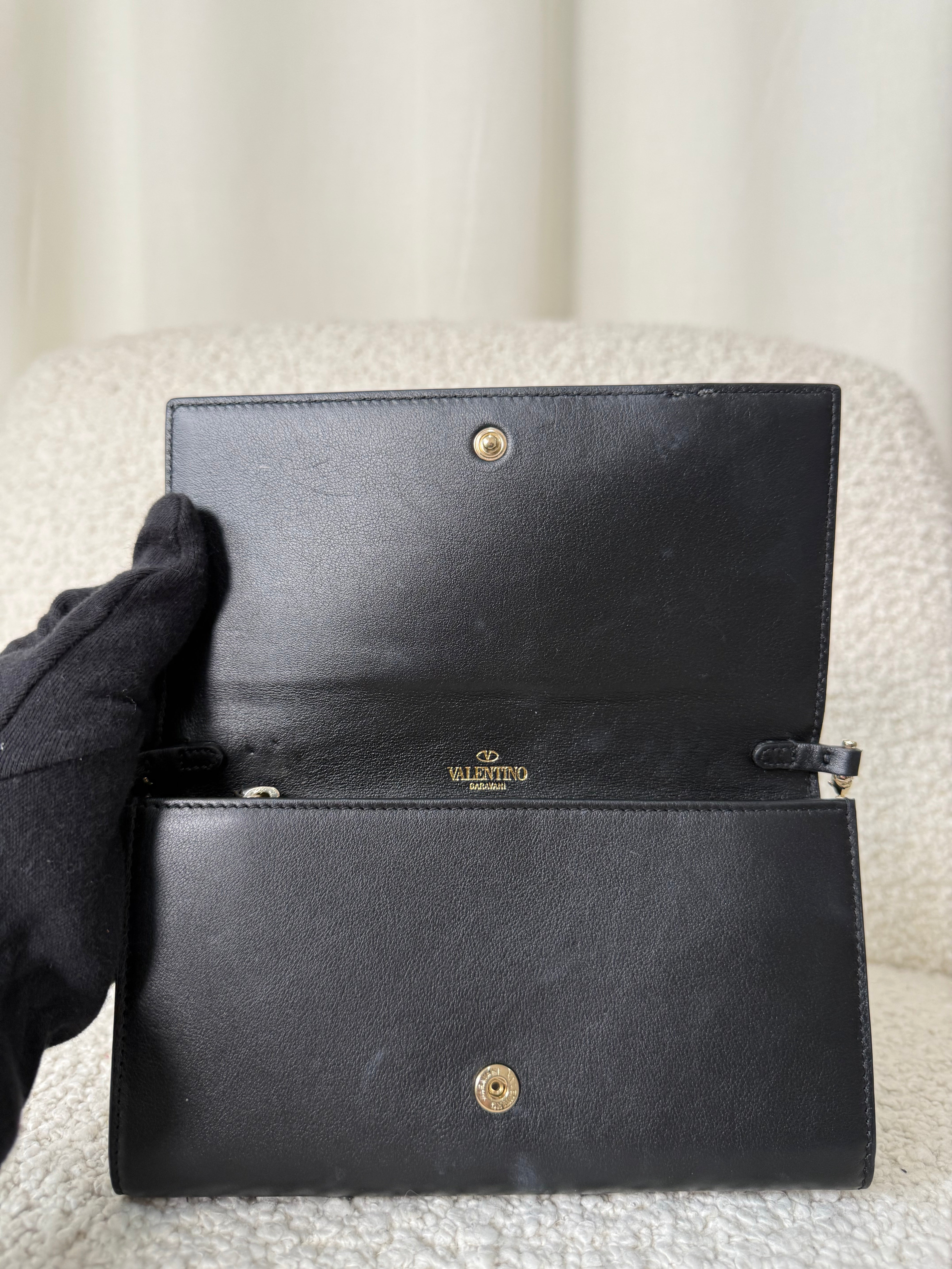 Valentino Garavani Parrot Motif and Black Leather Wallet on Chain