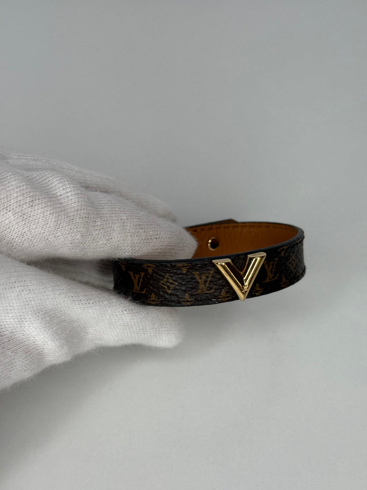 Louis Vuitton Essential V Bracelet Monogram Canvas