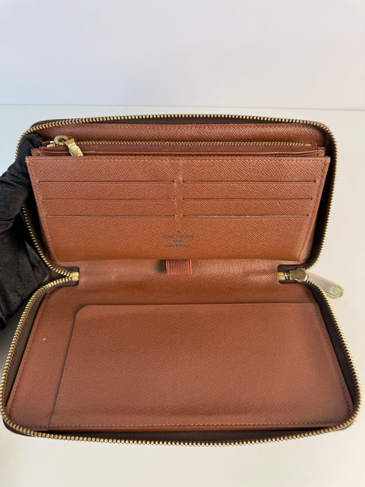 Louis Vuitton Monogram Canvas Zippy Wallet