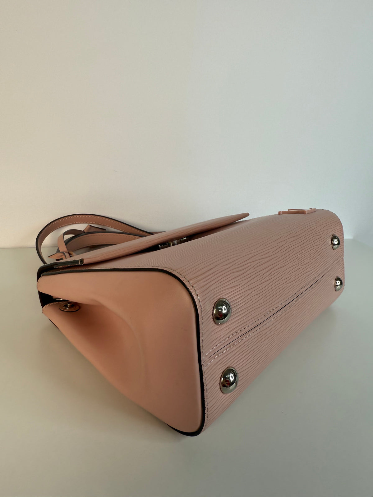 Louis Vuitton Rose Ballerine Epi Leather Cluny MM Bag