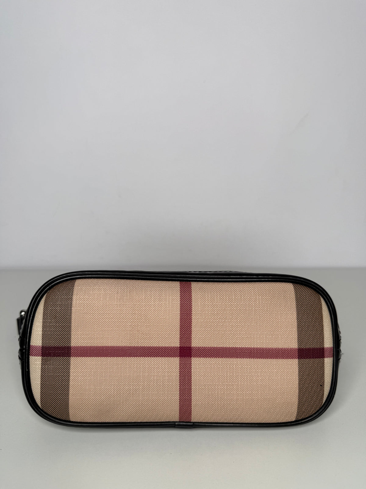 Burberry Nova Check Mini Boat Pochette Black Patent Leather (2)