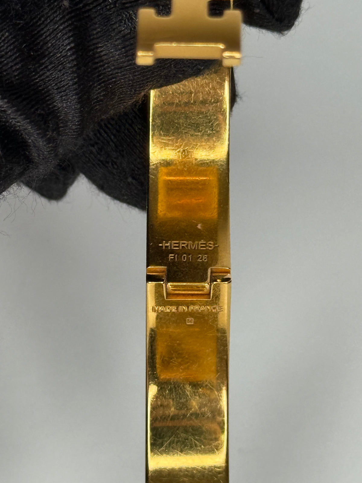 Hermès Clic H White Enamel Gold Narrow Bracelet