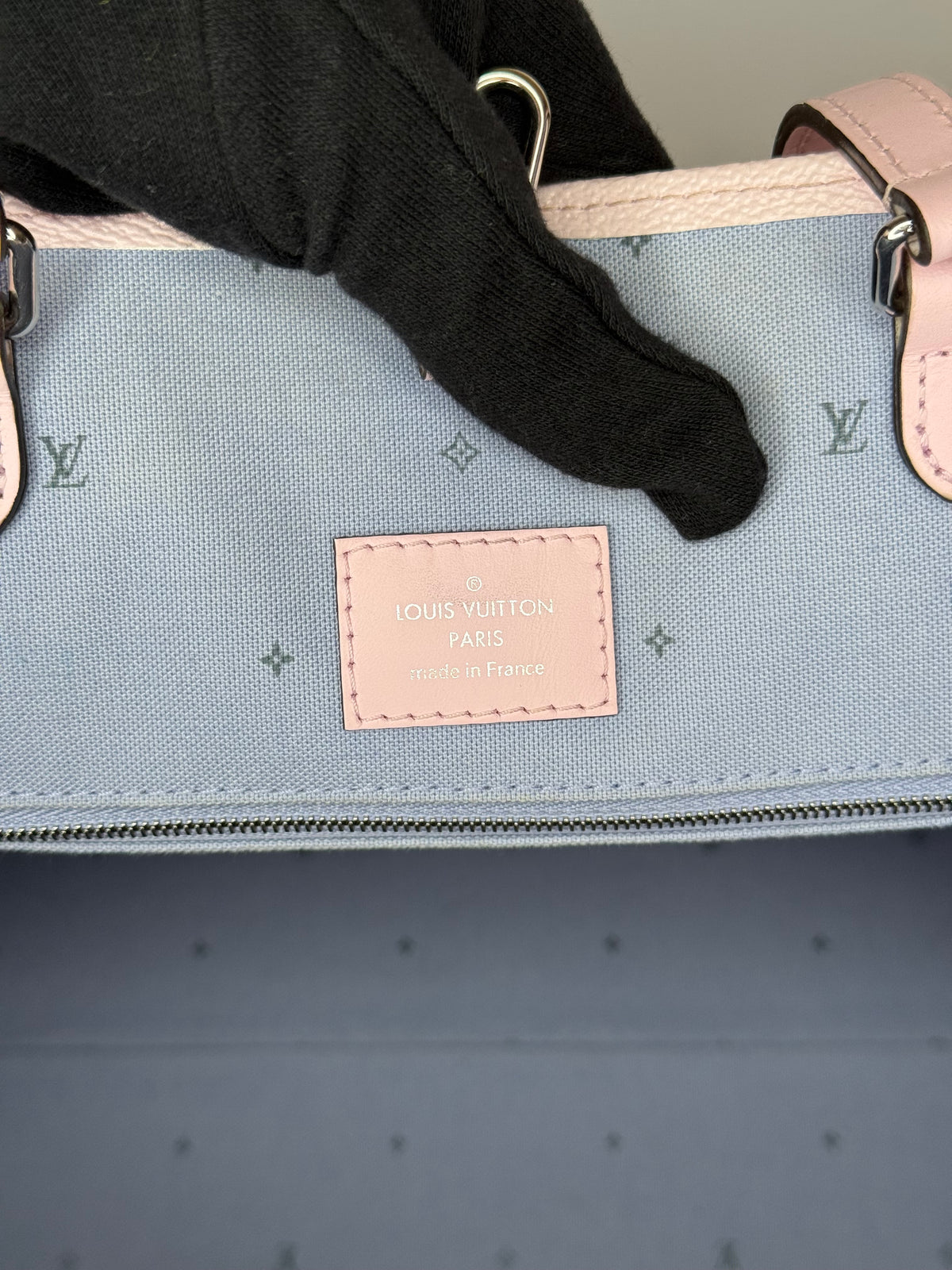 Louis Vuitton Limited Edition OnTheGo GM Tote Escale Monogram Giant Pastel