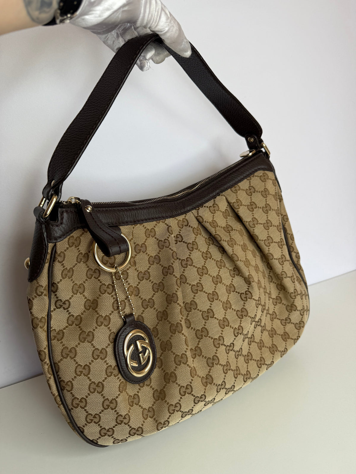 Gucci GG Canvas Medium Sukey Hobo Bag