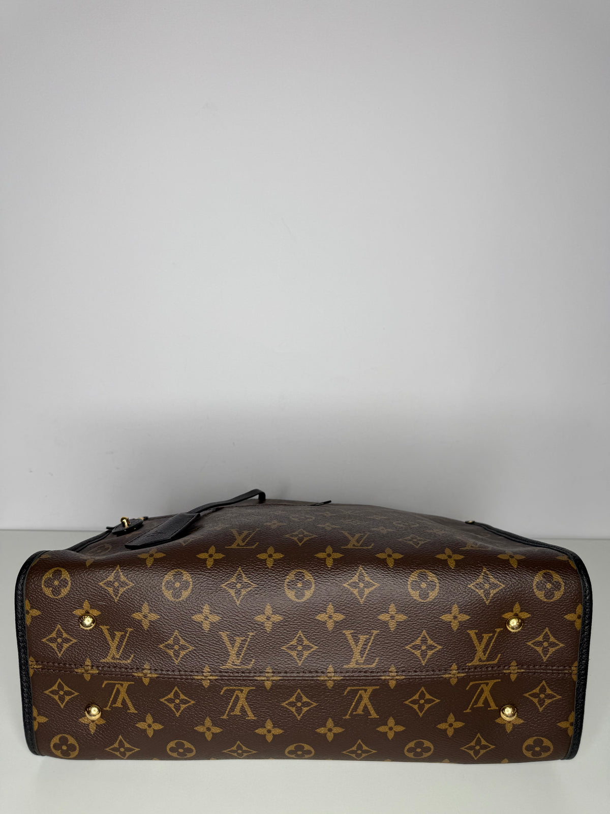 Louis Vuitton Popincourt MM Monogram Canvas