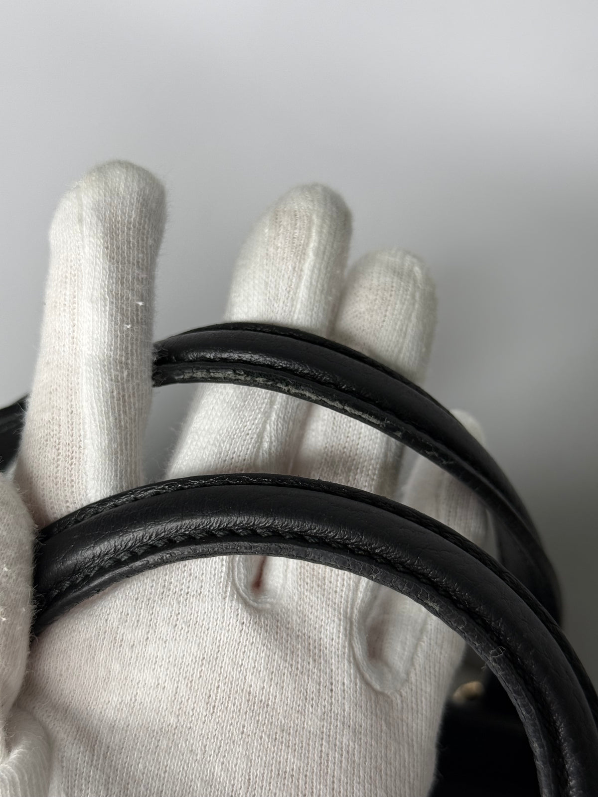 Gucci Black Leather Soho Top Handle Bag