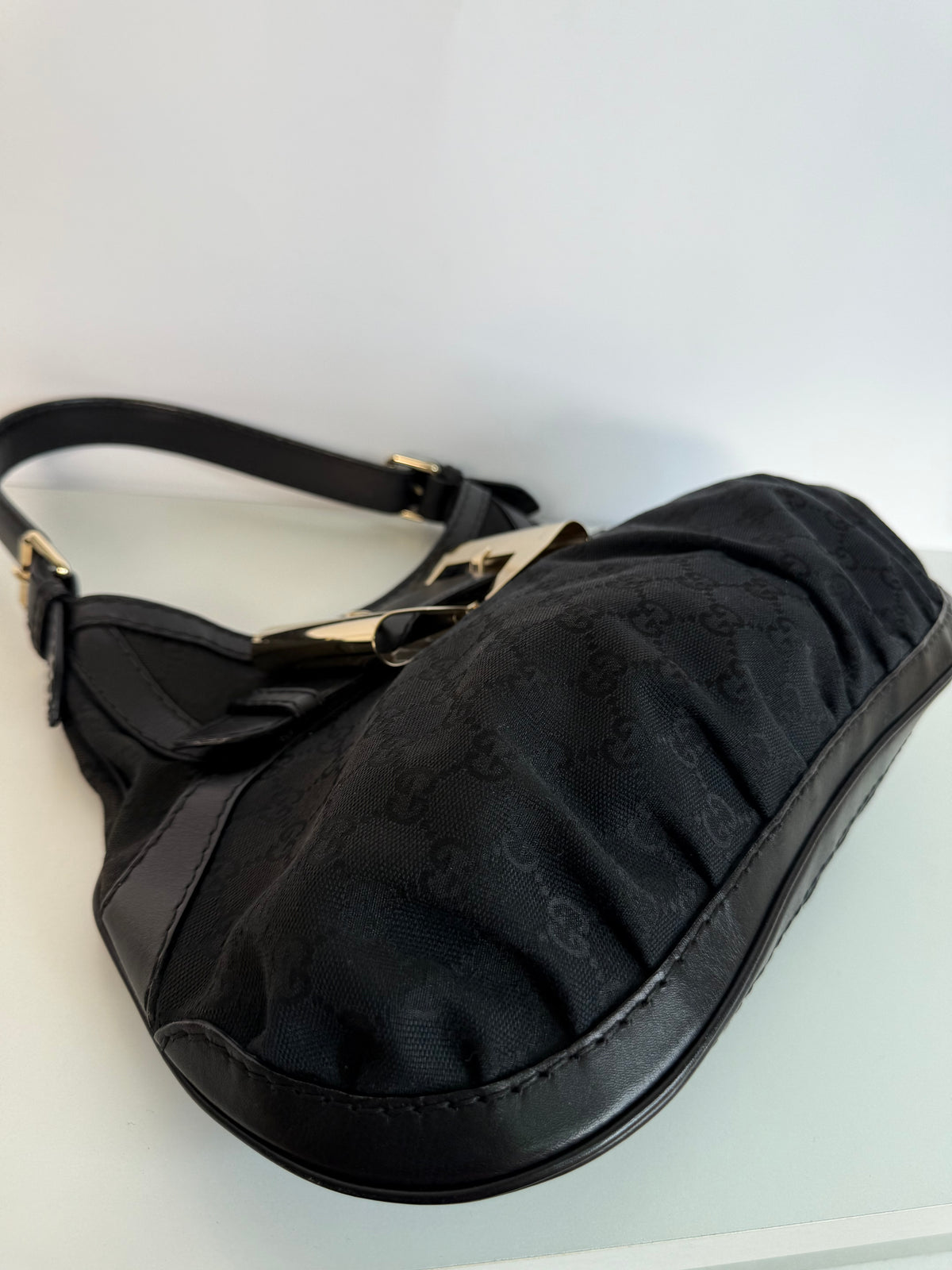 Gucci Black GG Canvas Queen Medium Hobo Bag