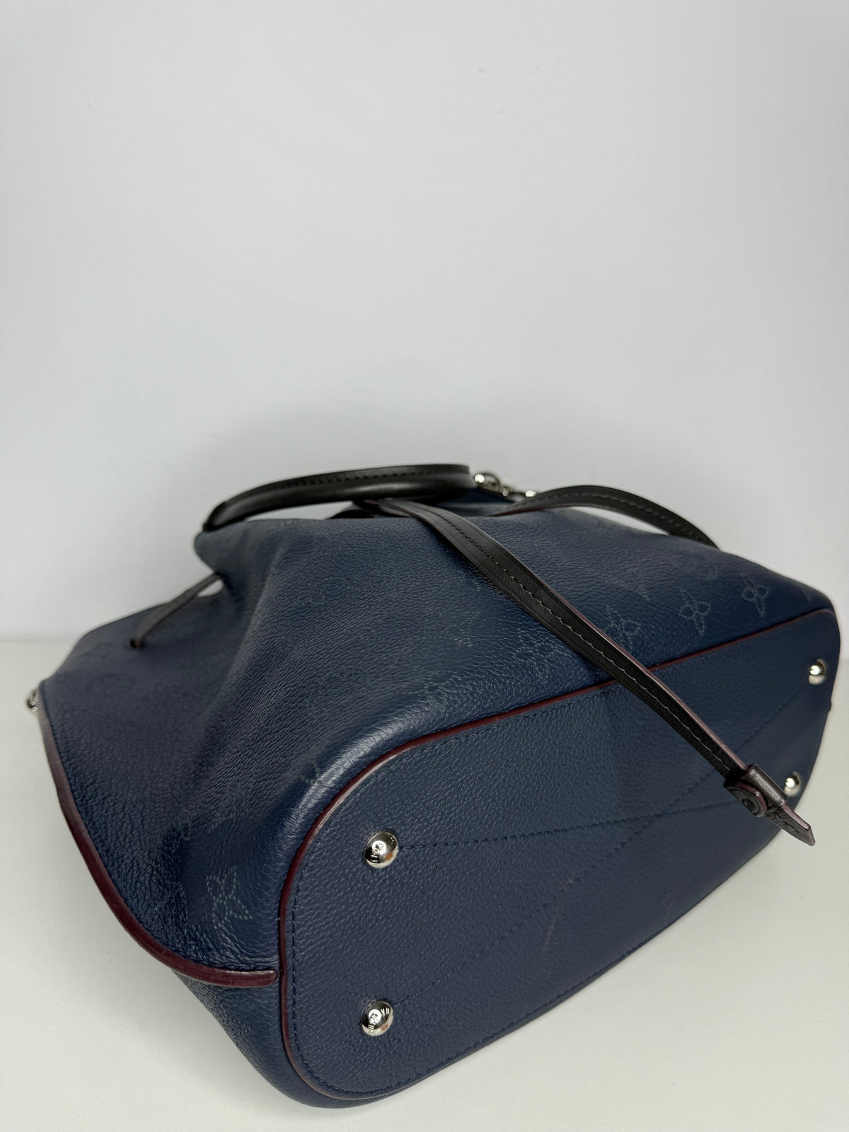 Louis Vuitton Monogram Mahina Girolata Dark Blue