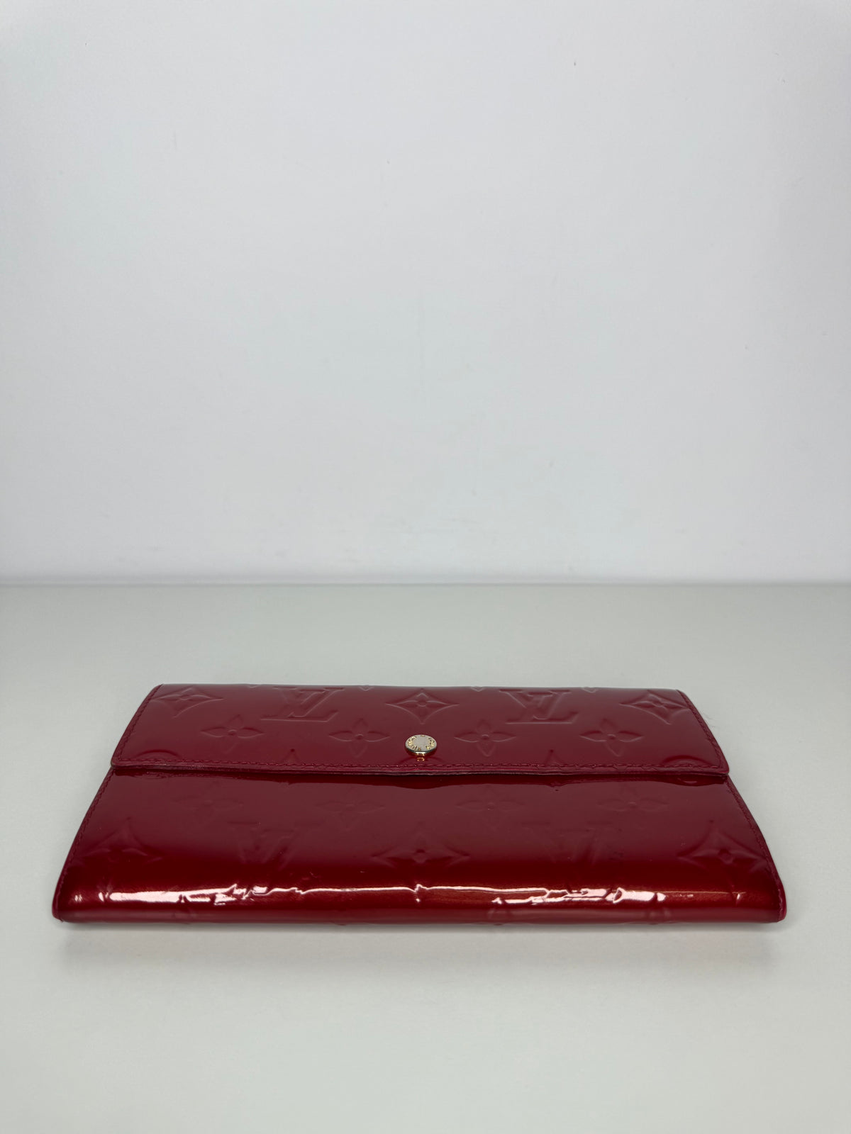 Louis Vuitton Red Monogram Vernis Sarah Wallet