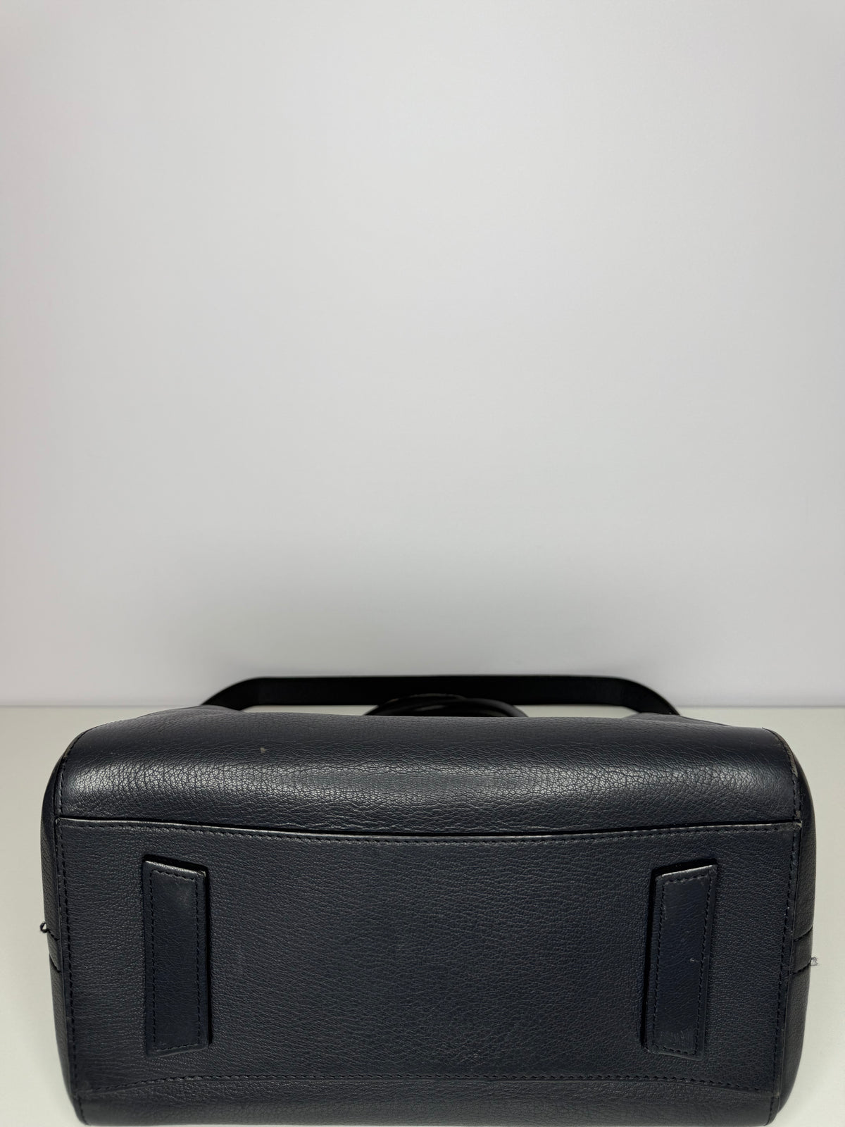 Givenchy Sugar Goatskin Small Antigona Night Blue Bag