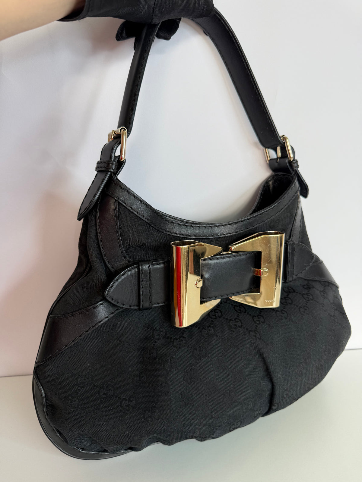 Gucci Black GG Canvas Queen Medium Hobo Bag