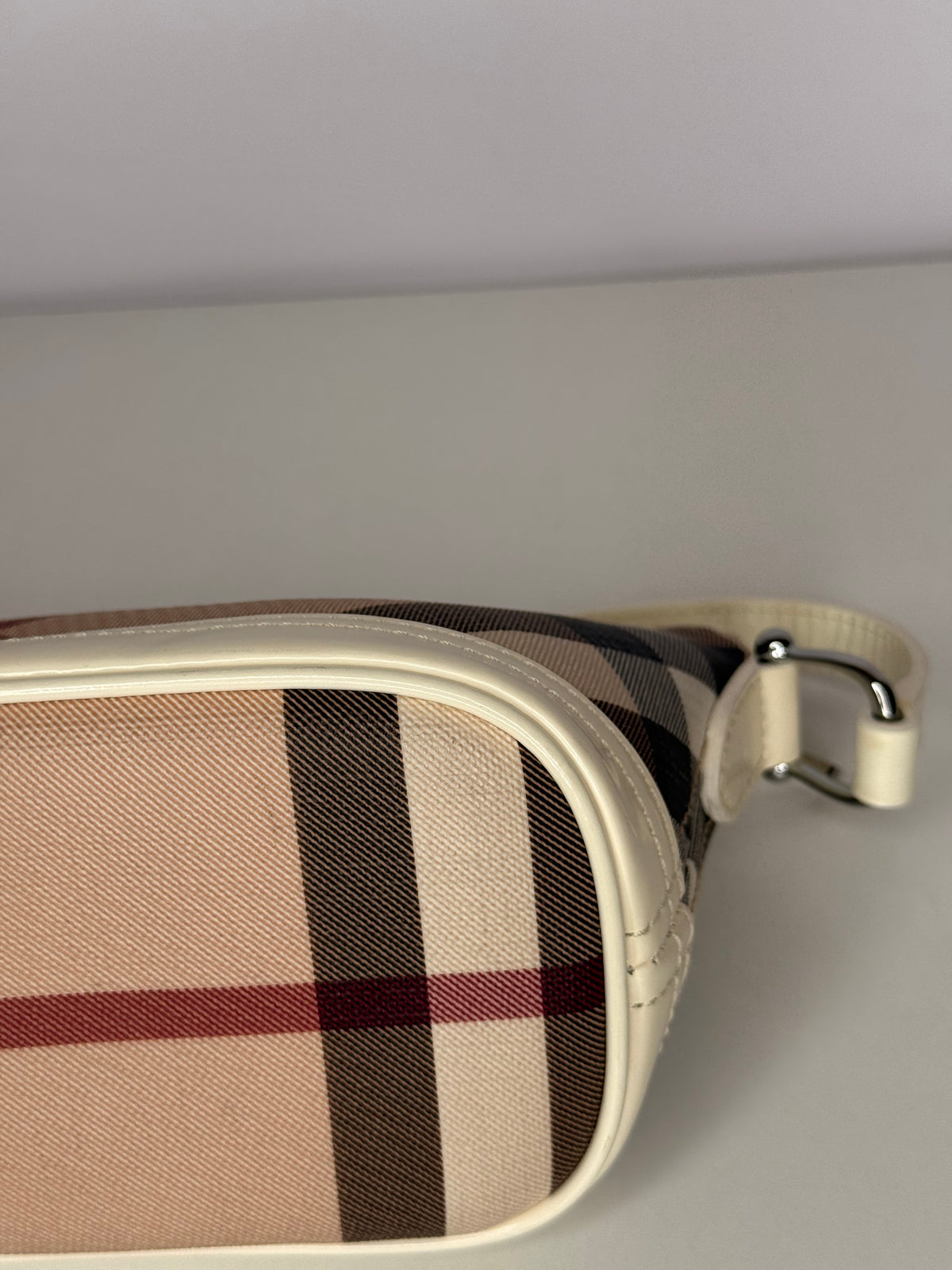 Burberry Nova Check Mini Boat Pochette White Patent Leather